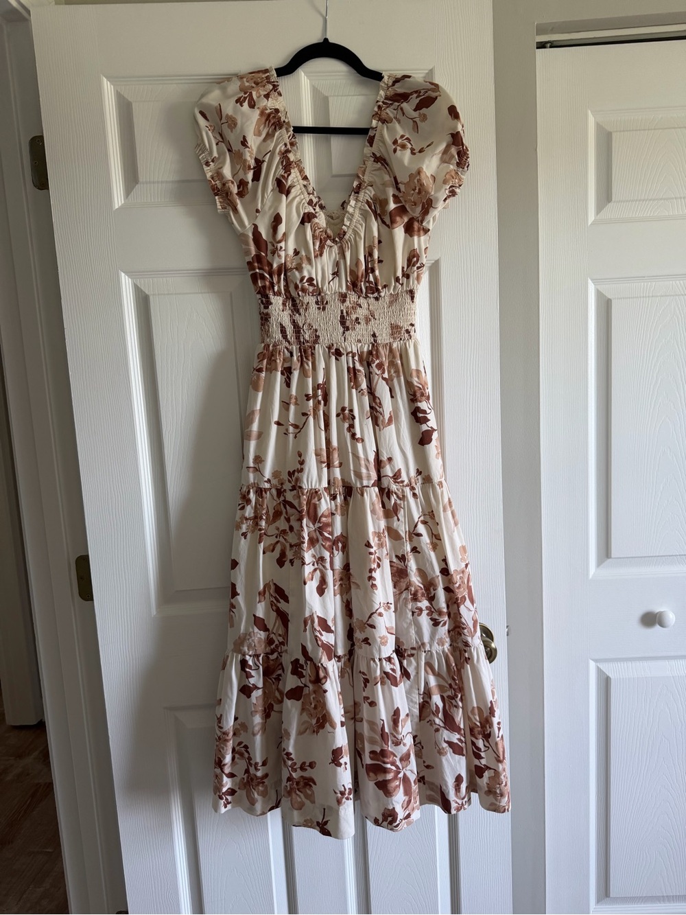 Abercrombie & Fitch Ivory Midi Dress with Brown Floral Print